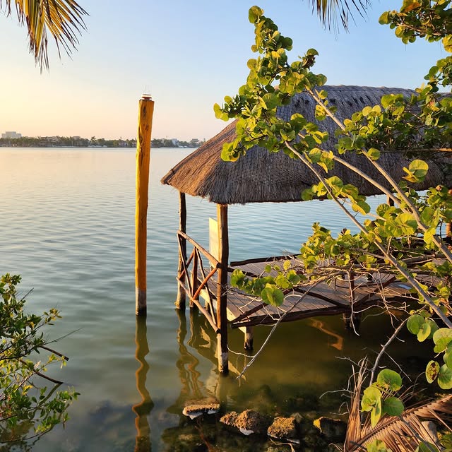 A small hut faces Cancun, Mexico
